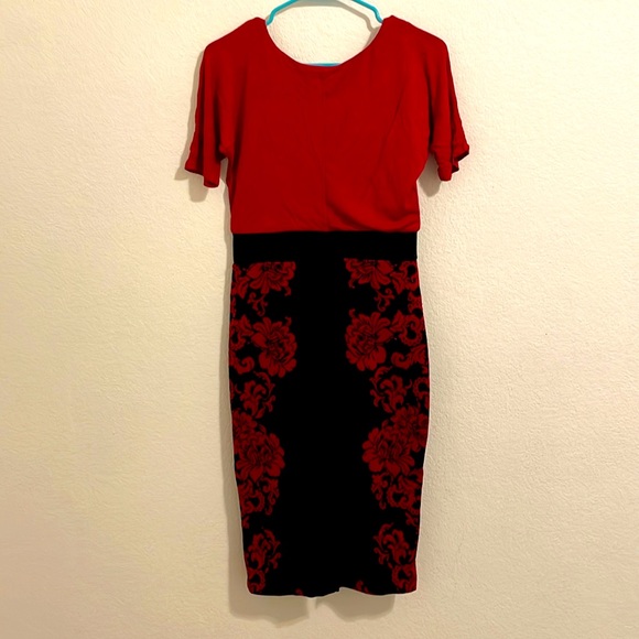 Venus Dress - Picture 2 of 2